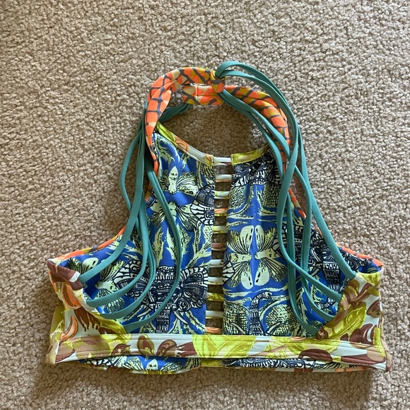 Two Maaji reversible Bikini Tops - Picture 2 of 6